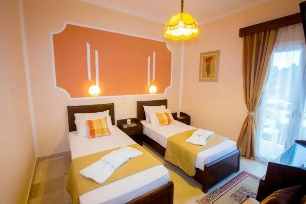 Sirena Beach Hotel - Oda