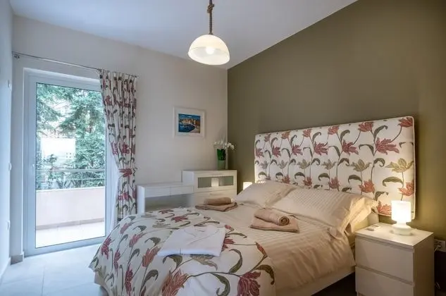 Sirena Tolo Luxury Apartment - Oda