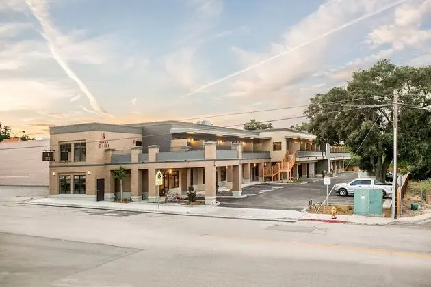 Hotel Siri Downtown - Paso Robles - Dış Mekan