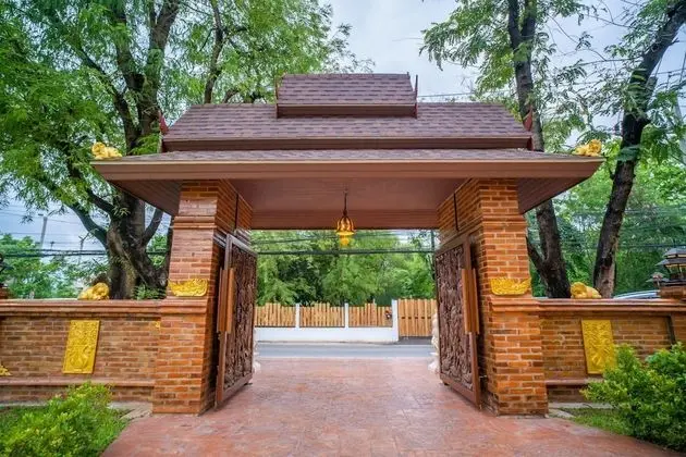 Siri Nakornpink Chiang Mai Hotel (Sha Plus+) - Dış Mekan