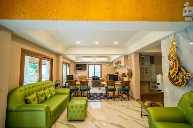 Siri Nakornpink Chiang Mai Hotel (Sha Plus+) - Lobi