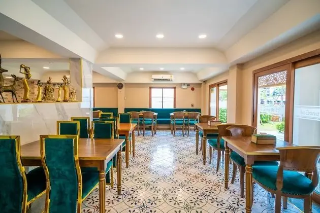 Siri Nakornpink Chiang Mai Hotel (Sha Plus+) - Yerinde Yemek