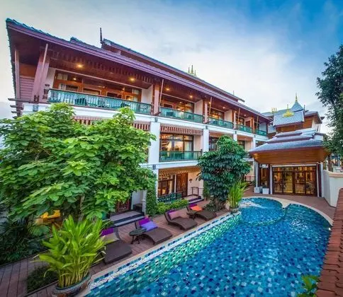 Villa Sirilanna Hotel - Havuz