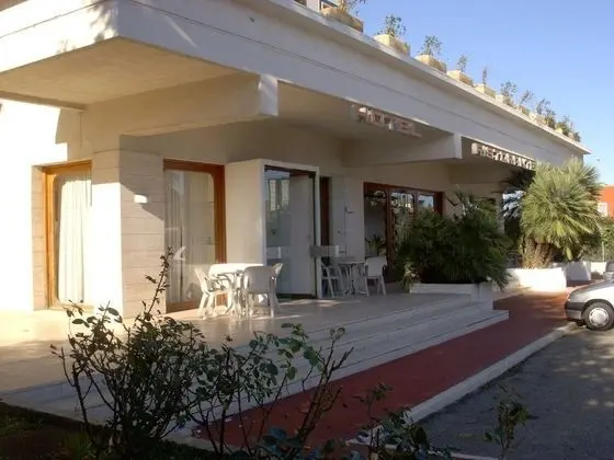 Siris Hotel - Dış Mekan