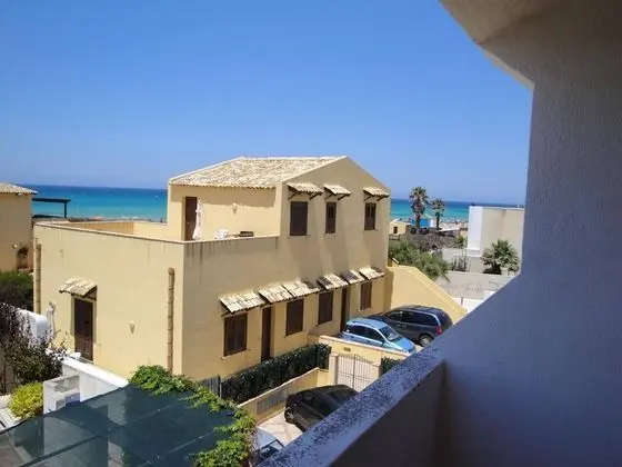 The Sisters House -100 Meters From the sea