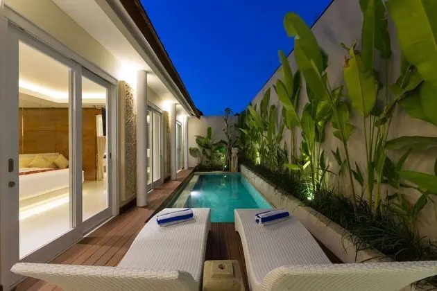 Sithala Villa Seminyak - Havuz