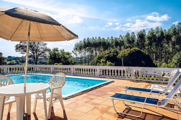 Sítio com piscina e lagoa particular - Havuz