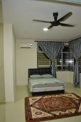 Sitiyam Homestay Kota Warisan - Oda
