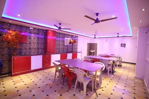 Siva Sakthi Hotel A Unit Of Ammayi Hotel - Yerinde Yemek