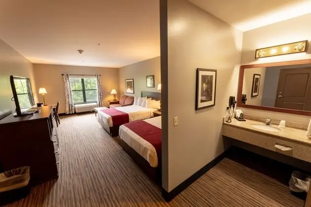 Six Flags Lodge & Indoor Waterpark - Oda