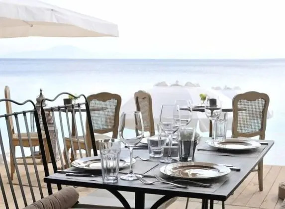 Six Keys Seaside Lodge - Yerinde Yemek