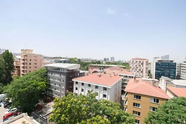 Siyav Otel