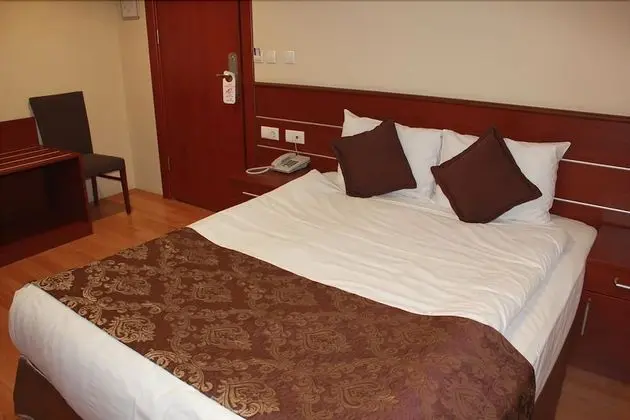 Siyav Otel - Genel