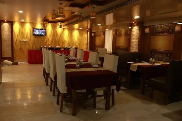 Hotel SJ International - Yerinde Yemek