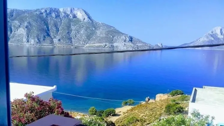 Skalia Mountain- Sea
