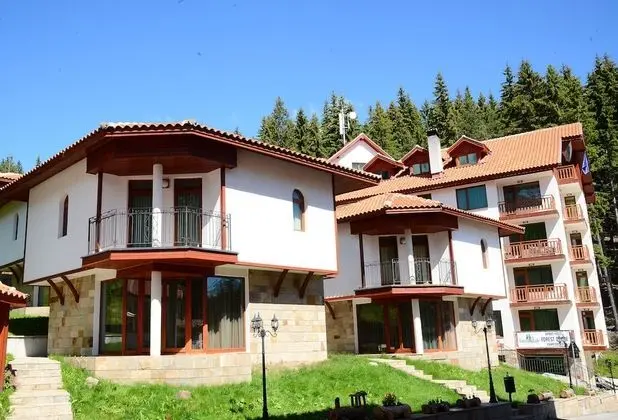 Ski Chalets at Pamporovo - an Affordable Village Holiday for Families or Groups - Dış Mekan