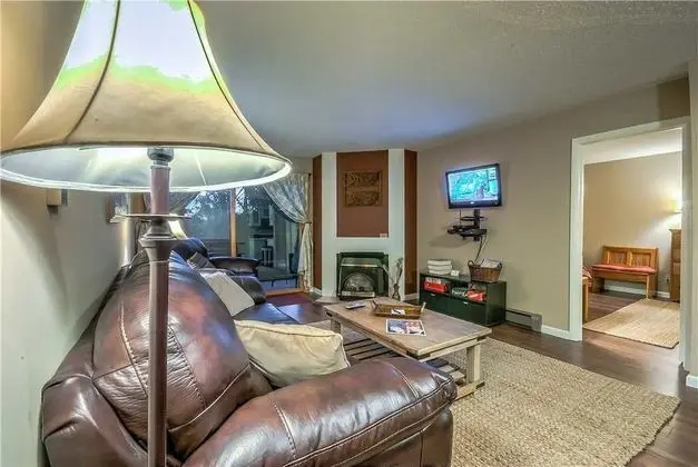 Ski Inn 312