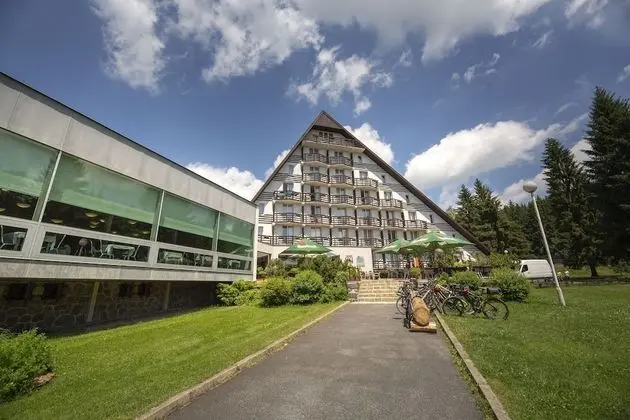 Hotel Ski - Dış Mekan