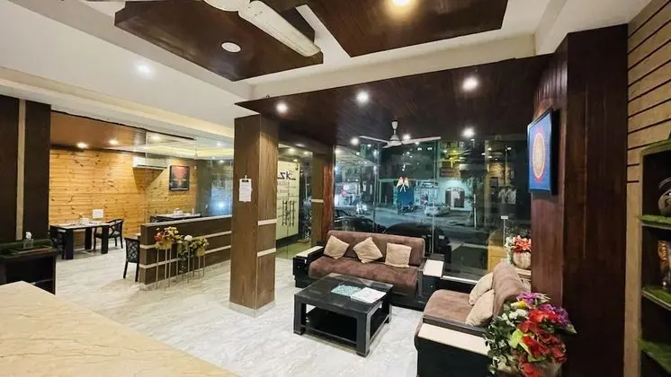 SKI RISHIKESH - By Hotel Sk International - Lobi