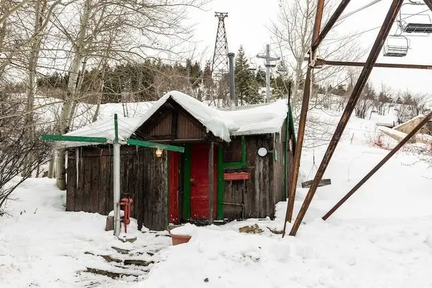 Ski-in/ski-out Miners Cabin - Dış Mekan