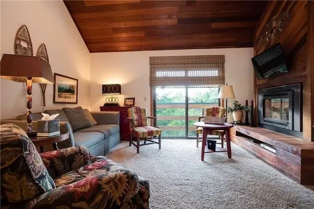 Ski Trail Chalet - Öne Çıkan Resim