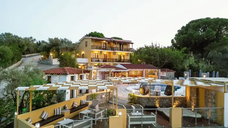 Skiathos Island Suites - Dış Mekan