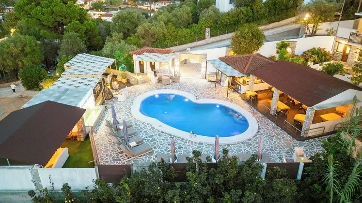 Skiathos Island Suites - Öne Çıkan Resim