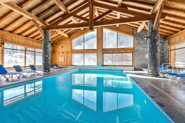 Skissim Premium Résidence Le Hameau du Rocher Blanc - Havuz