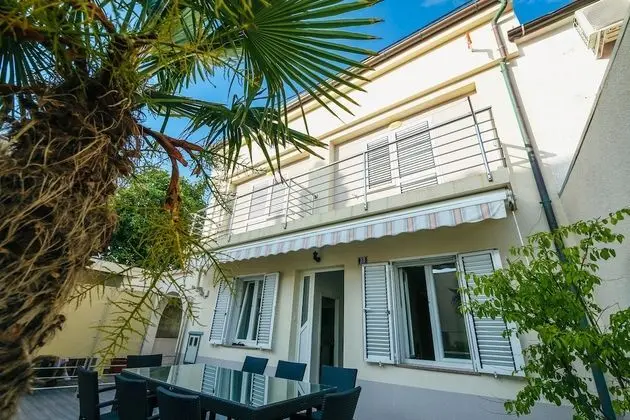 Skunca's house - Adults Only