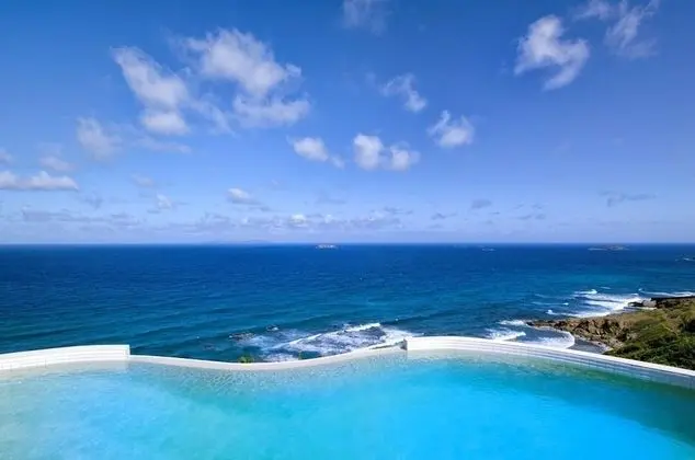 Sky Blue by Island Properties Online - Havuz