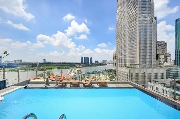 Sky Gem Central Hotel