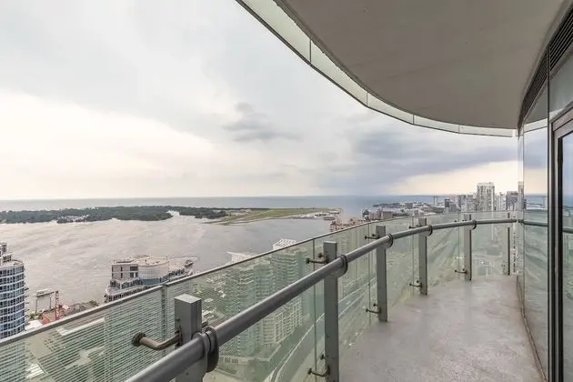Sky Home with Stunning View of Toronto and Lake Ontario