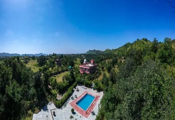 The Sky Imperial Kumbhalmer Resort - Havuz