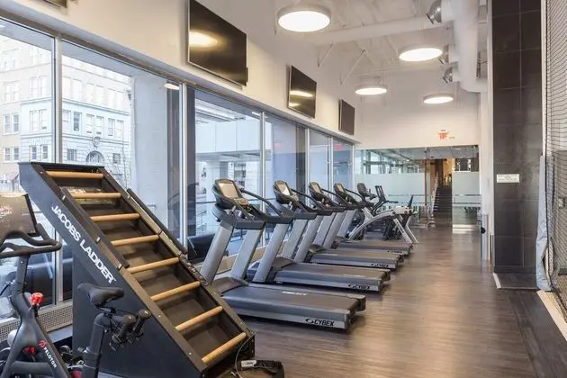 Sky on Main - Luxe DT Apts with Gym + Roof Terrace by Zencity - Fitness