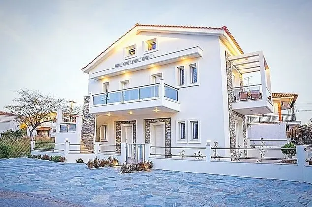 Sky Rays Luxury Apartments - Dış Mekan