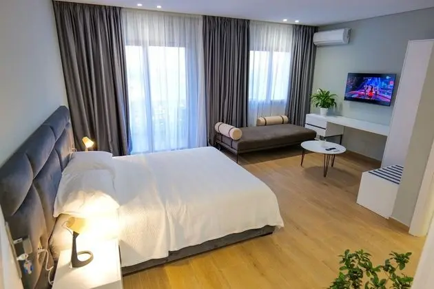 Sky Way SKK Luxury Apartments - Oda