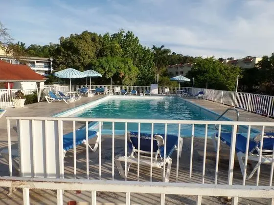 Skyclub Beach Suite at Mobay Club - Havuz