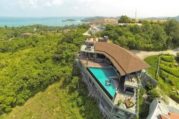 Villa Skyfall