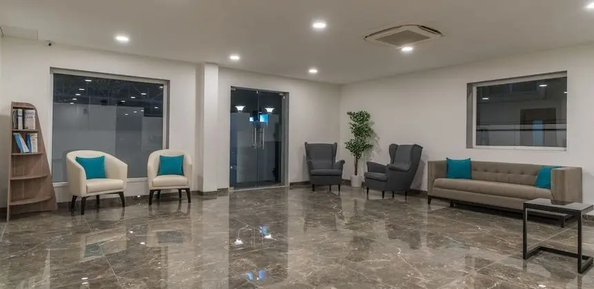 Skyla Serviced Suites - Lobi