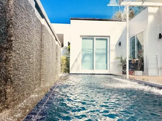 Skylight Villa B-01