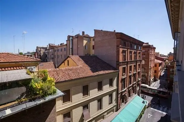 Skyline Central Apartment
