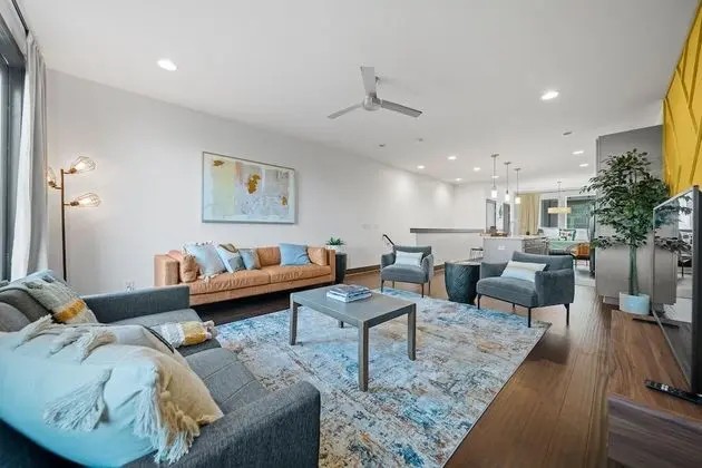 Skyline Vibes - Oda Düzeni