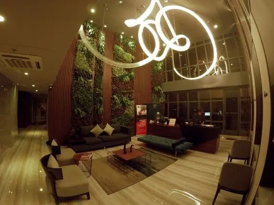 Skyloft Hotel - Lobi