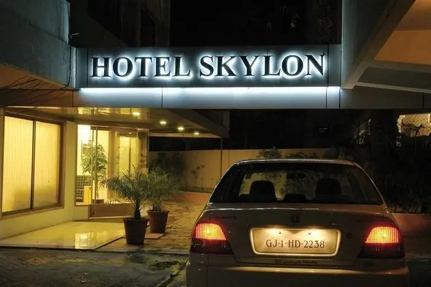 Hotel Skylon