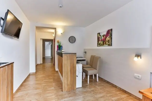 Hotel Skyprime - Lobi
