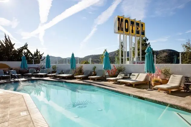 Skyview Hotel - 21 & Over Pool - Havuz