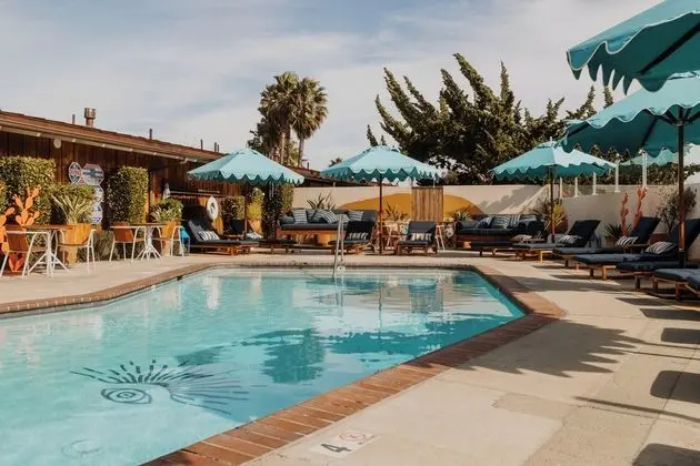 Skyview Hotel - 21 & Over Pool - Havuz