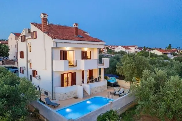 Villa Slavica 10 Persons Sauna Jacuzzi Near the Beach