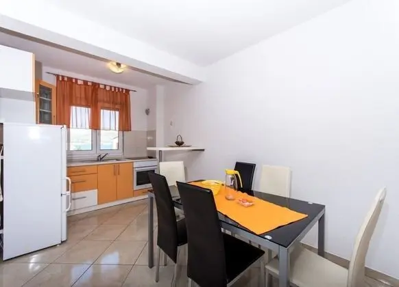 Slavica - 70 m From the Beach - Lero1 - Oda Düzeni