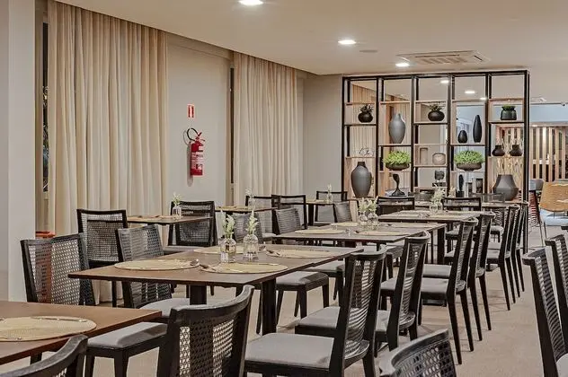Slaviero Curitiba Aeroporto - Yerinde Yemek